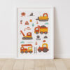 Plakát Stavební stroje od Julie Vanhaber v dětském pokoji s přírodními doplňky a hračkami.