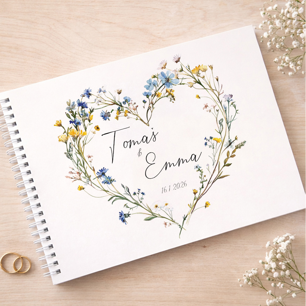 Personalizované svatební album s květinovým srdcem z lučních květů a možností úpravy jmen a data